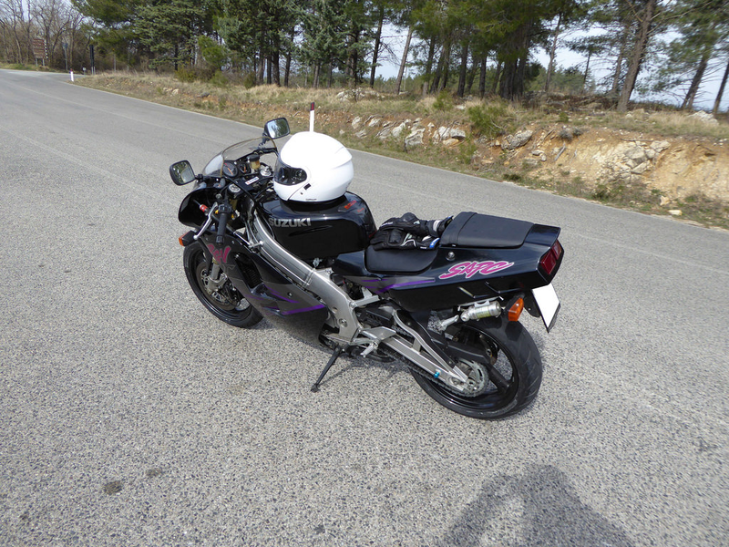 Illustration for article titled A very small motorcycle...